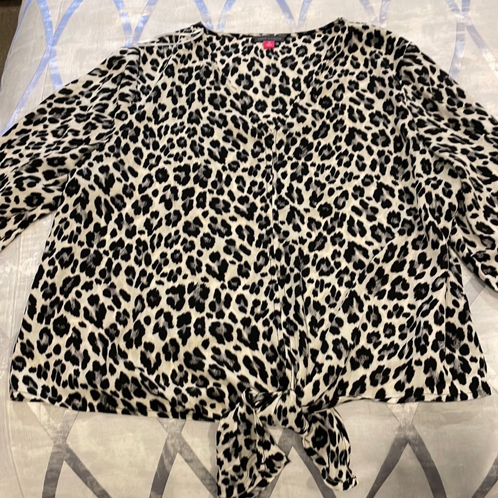 Vince Camuto Blouse XL